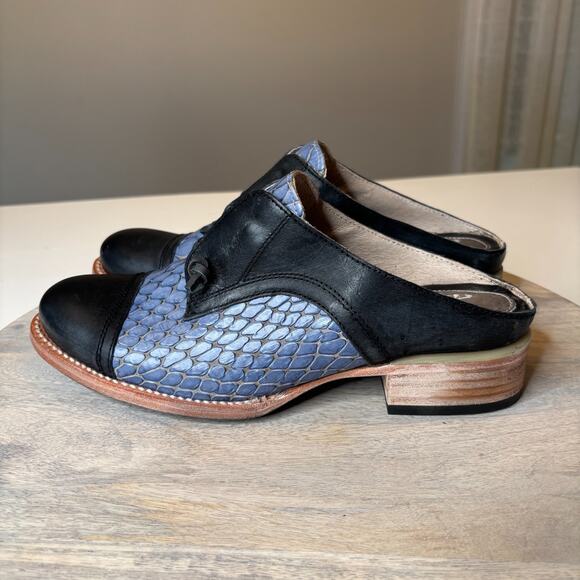 NEW Freebird by Steven Malena Blue Black Snakeskin Leather Mules Women’s Size 9 - Picture 2 of 12